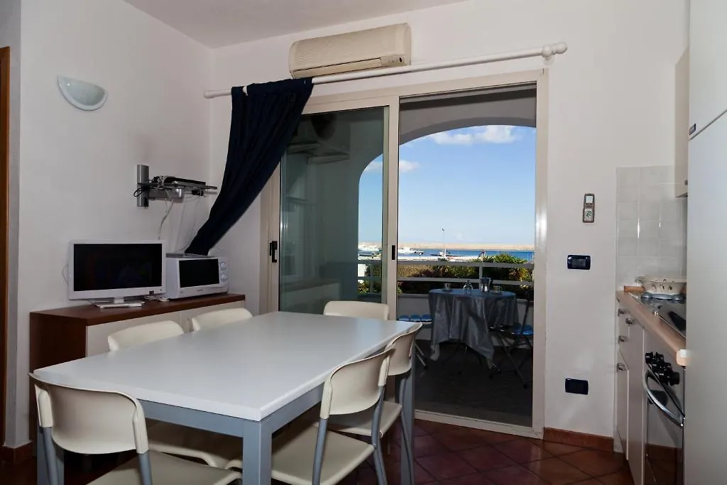 Abitare In Vacanza La Caletta 3*,