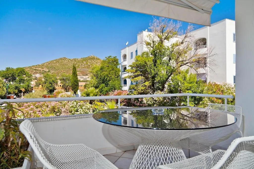 Abitare In Vacanza La Caletta Aparthotel
